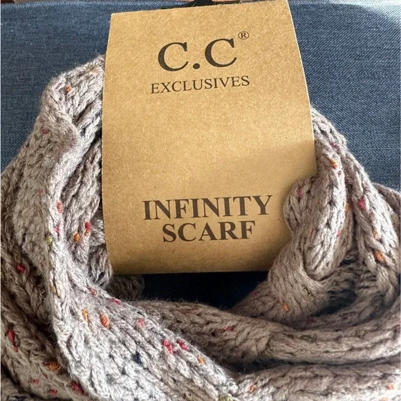 NEW! CC Scarf Soft Chunky Warm Pullover Knit Long Loop Infinity Hood Cowl Scarf - Picture 2 of 3